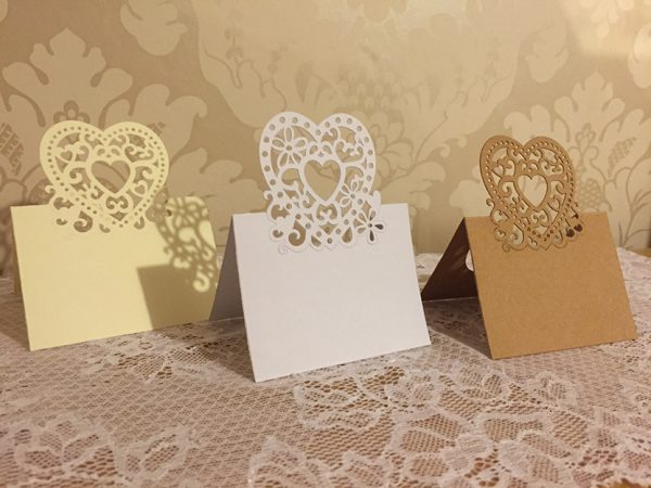 Table card names, Heart laser cut