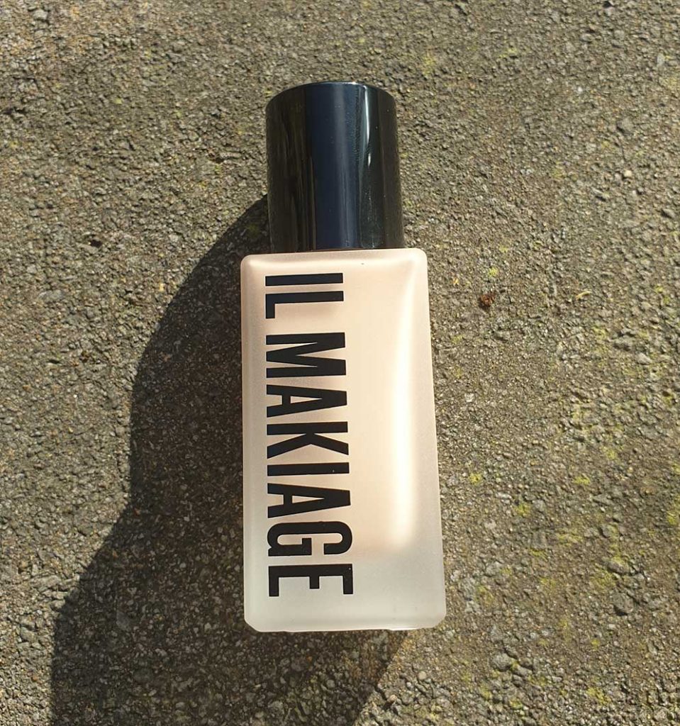 Il Makiage discount codes - photo of the foundation bottle