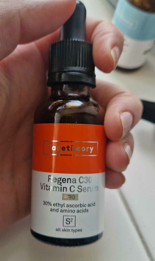 Facetheory regena vitamin c serum - skincare review
